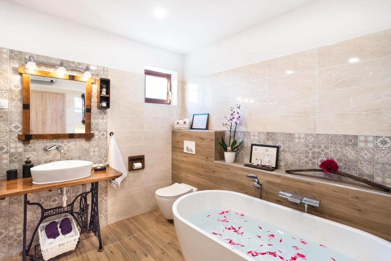 Boutique House Rustikana By Locap Group Izola Luaran gambar